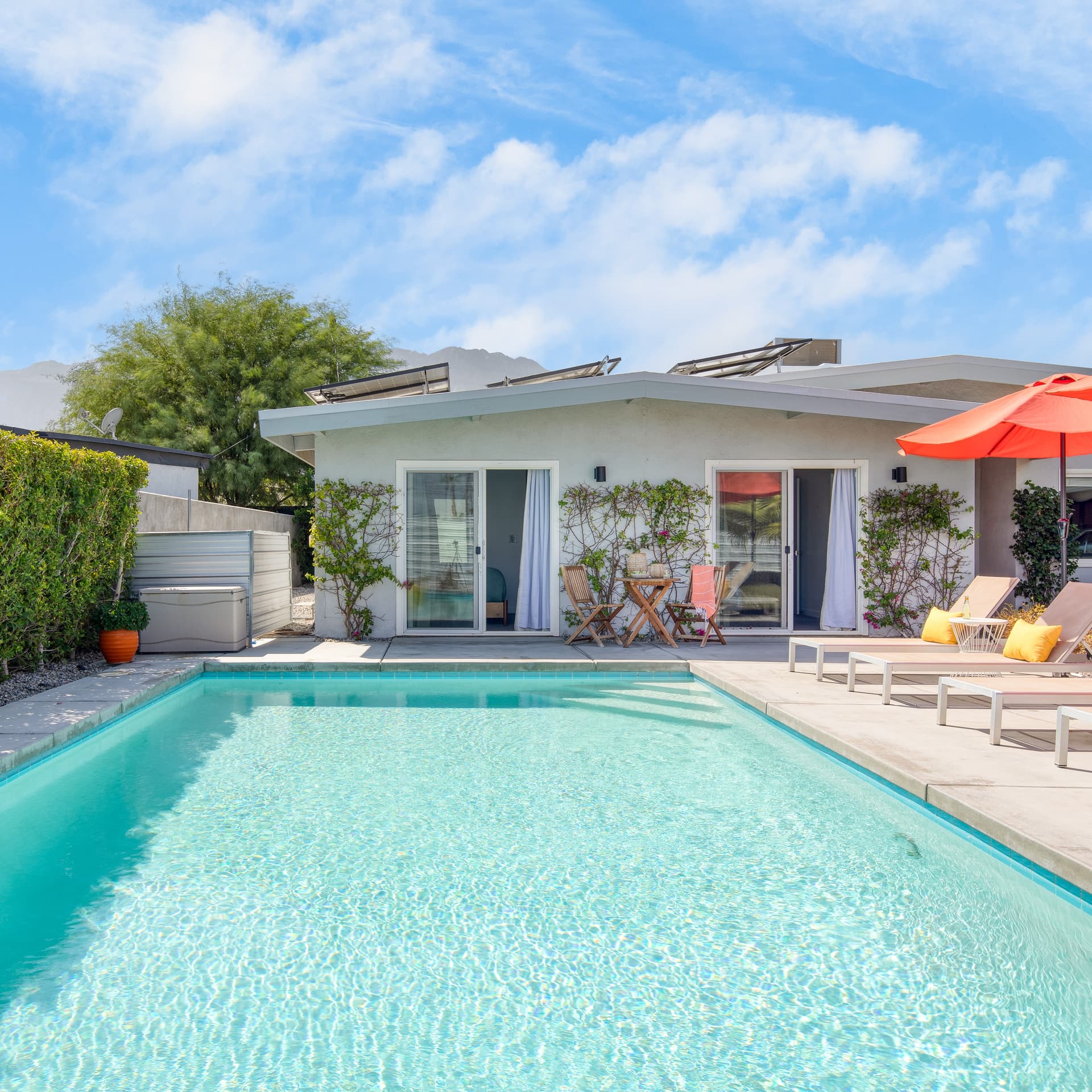 Lloyd House - Image 1