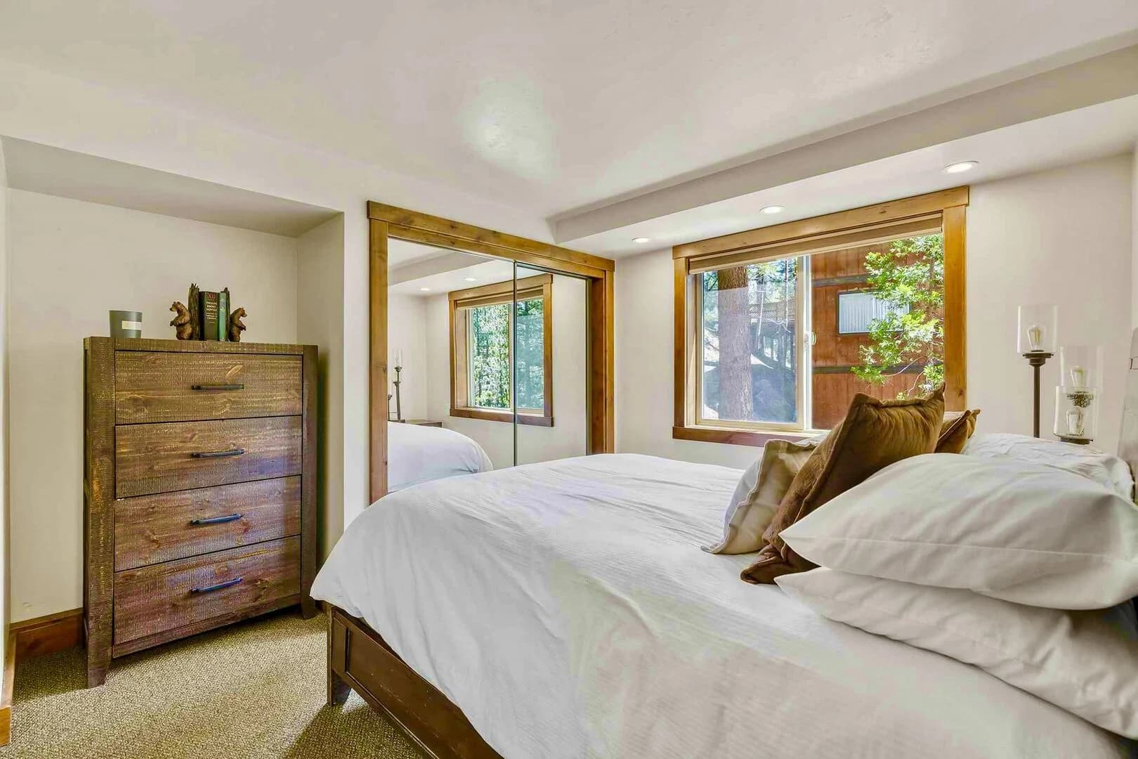 Ute Manor - Image 24