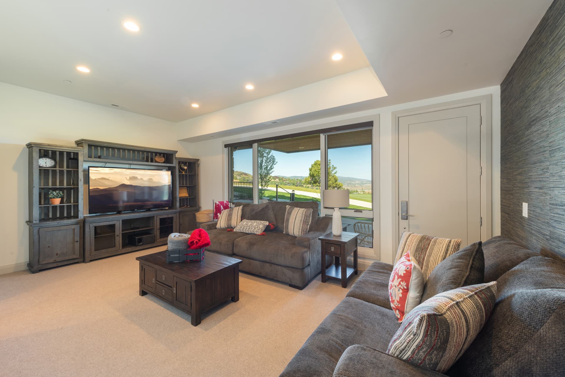 Juniper Residences #801 - Image 4