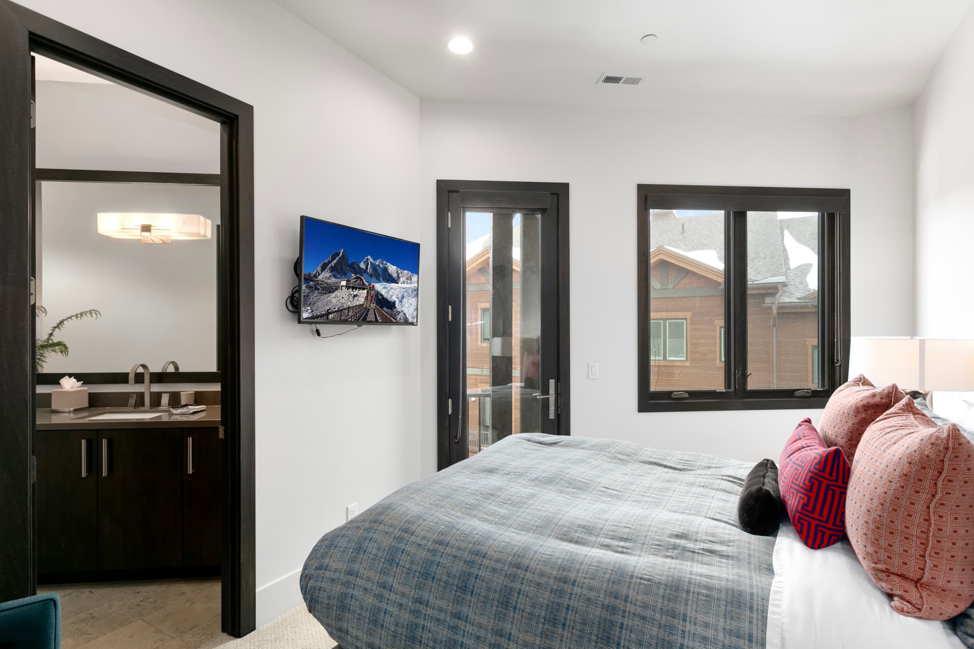 Juniper Residences #901 - Image 9