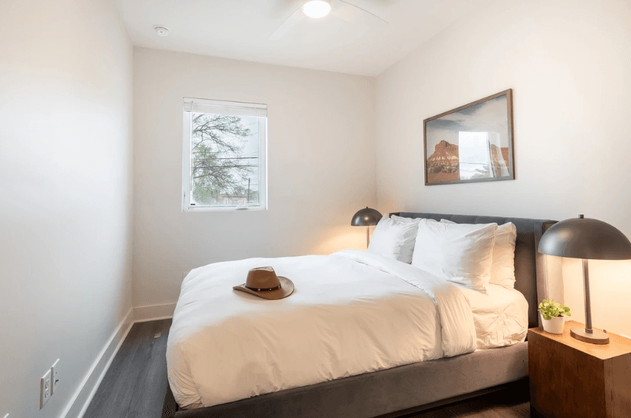 Monroe Residence - Image 12