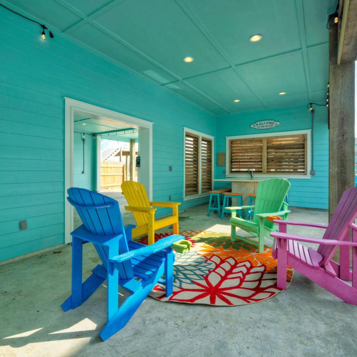 Bourbon Breeze - Image 25