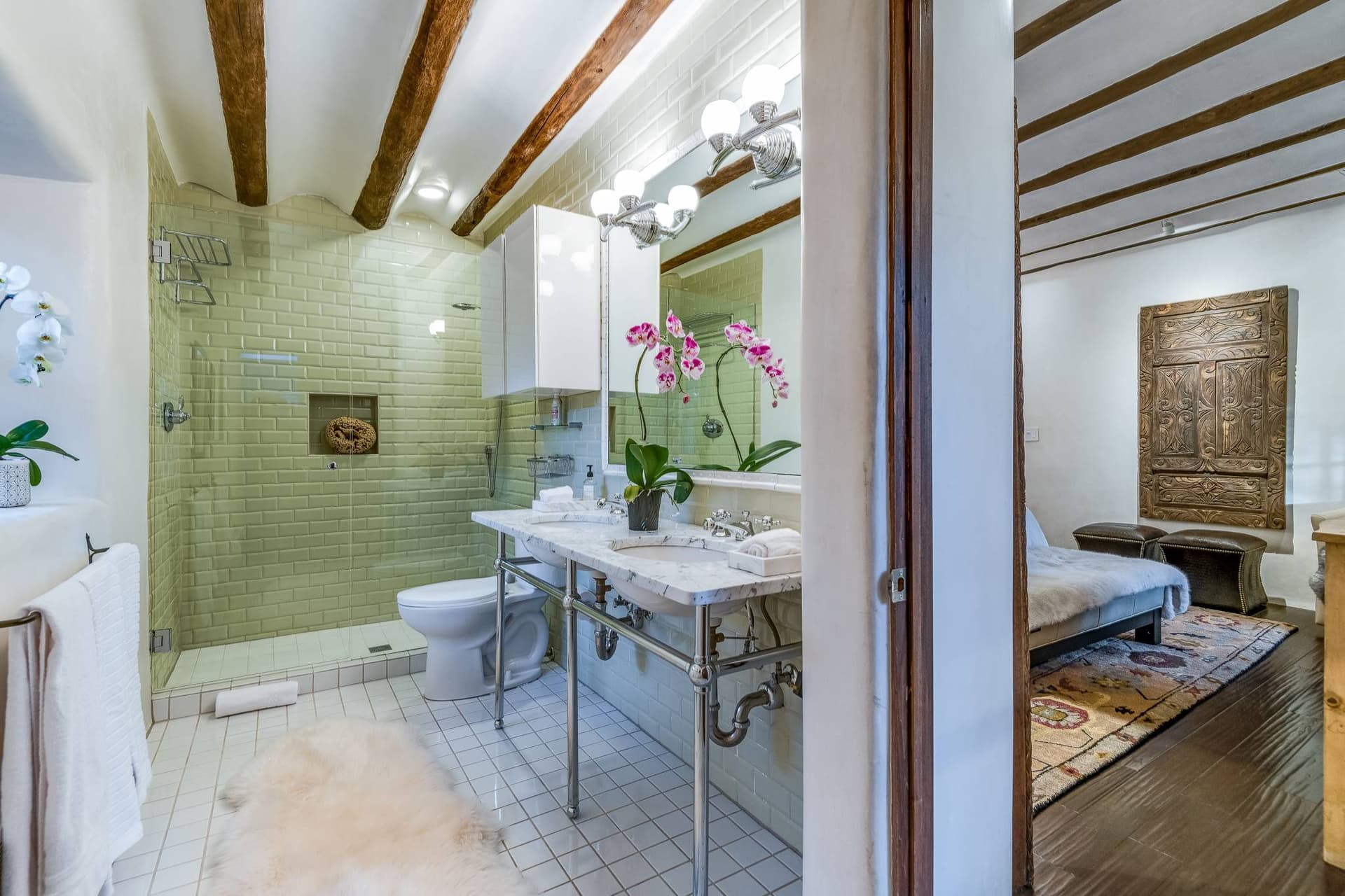 Palace Hillside - Image 21