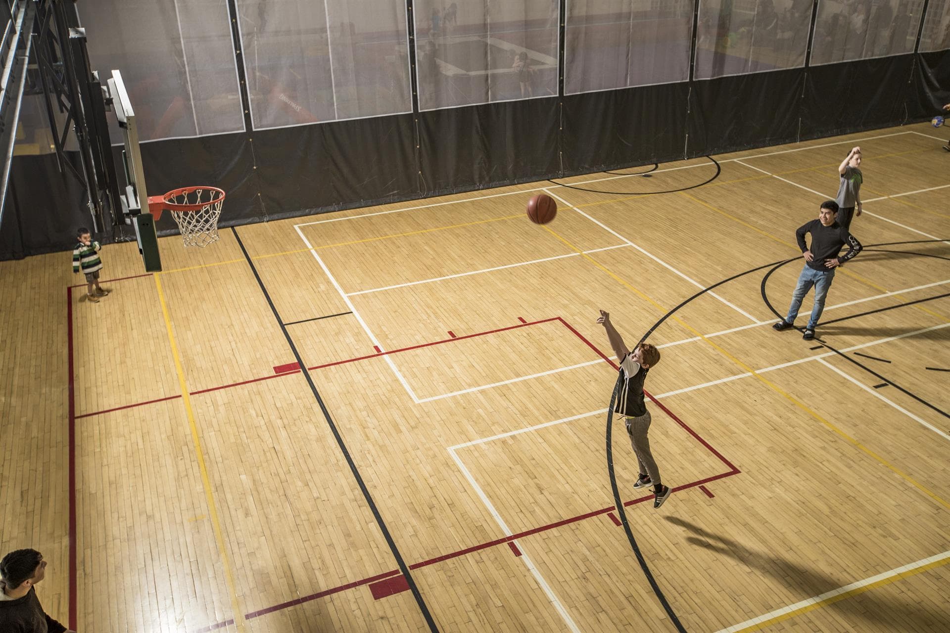 Burgundy House - Image 73