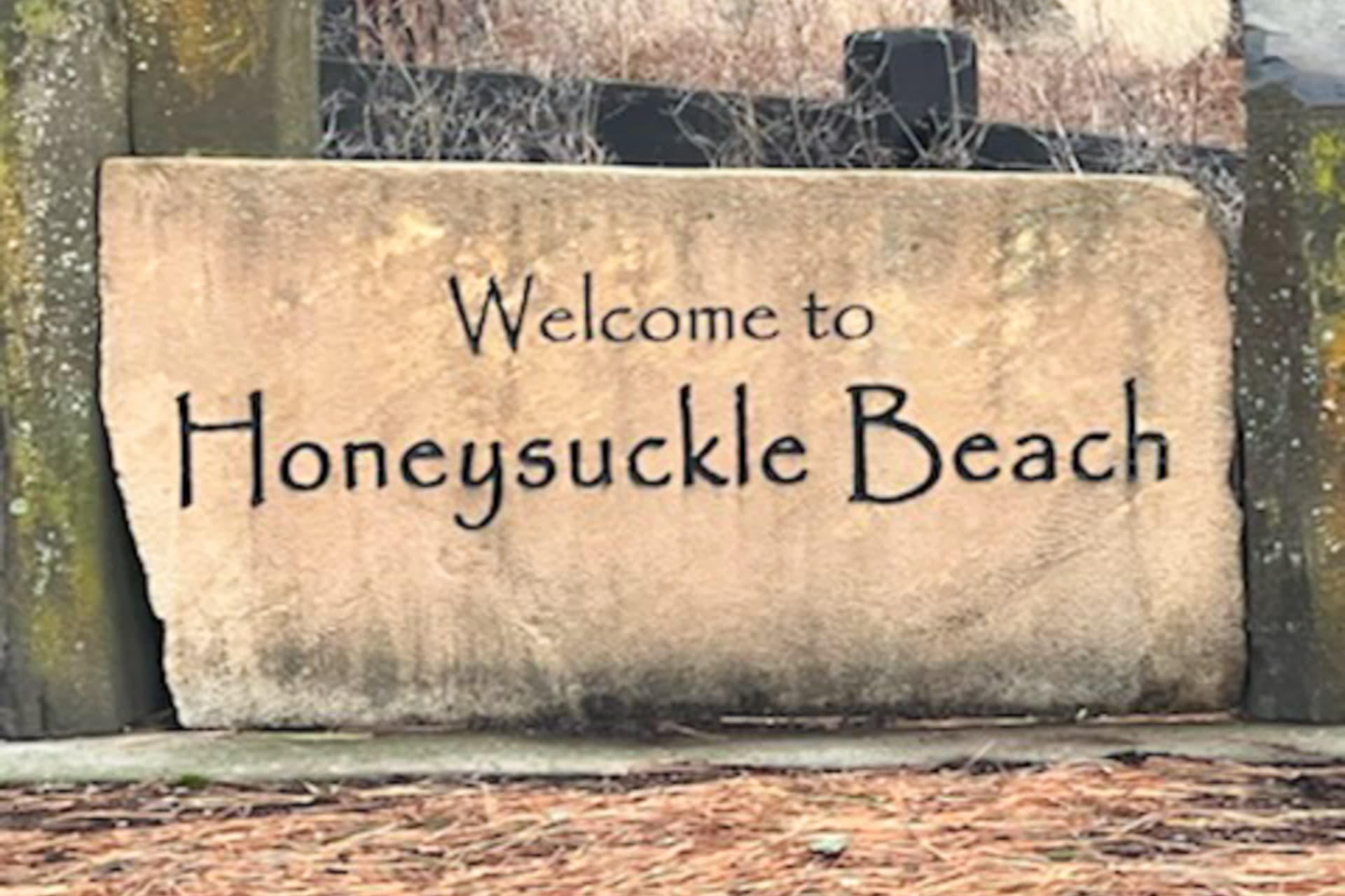 Lake View Getaway - Image 24