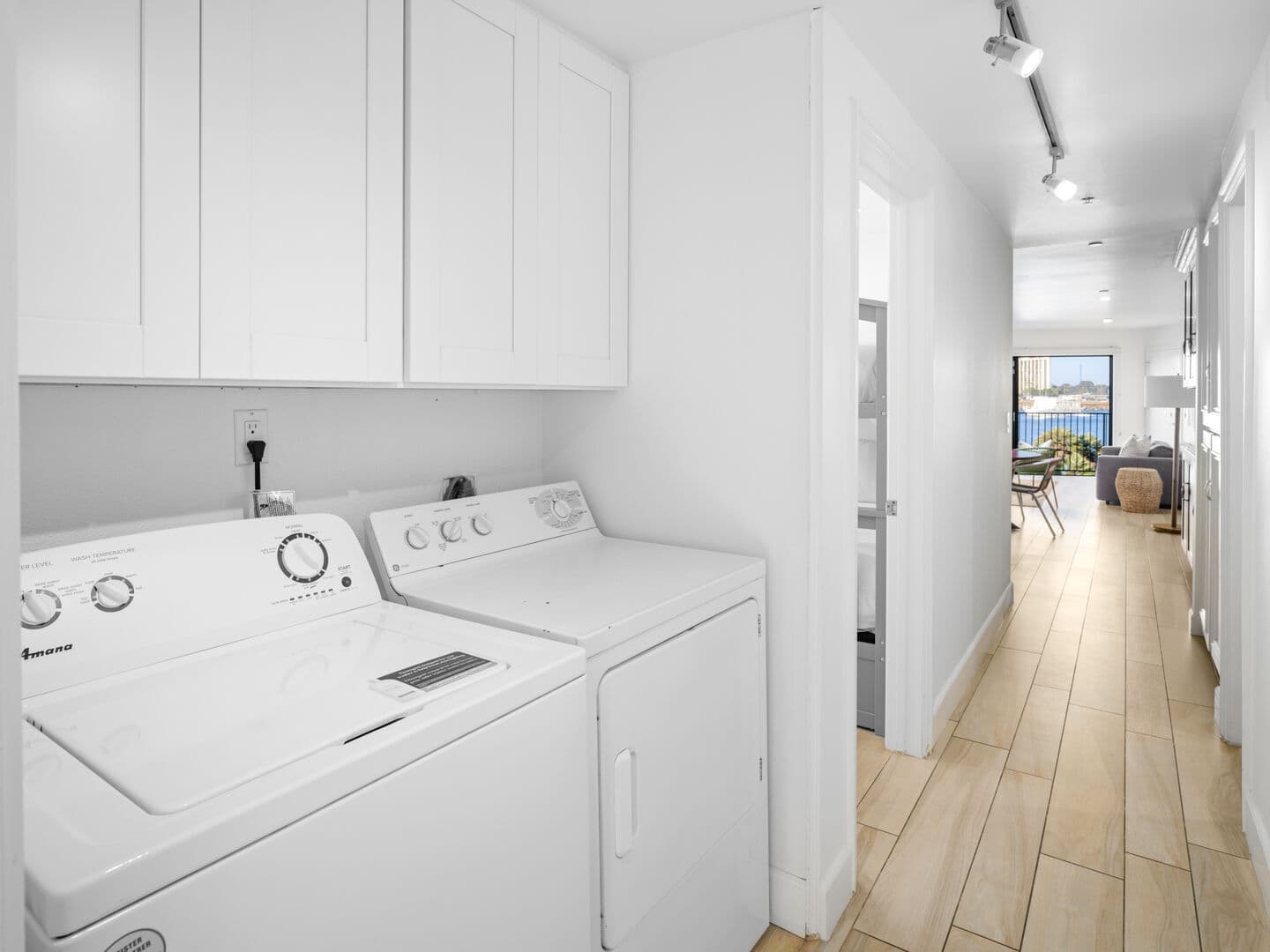 Bayside Walk Place - Image 18