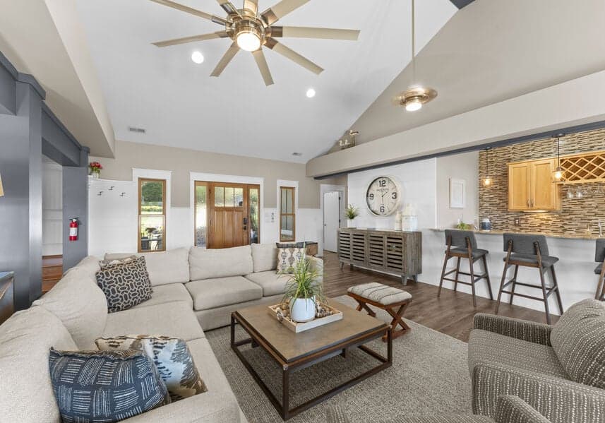 Sandy Shore - Image 9