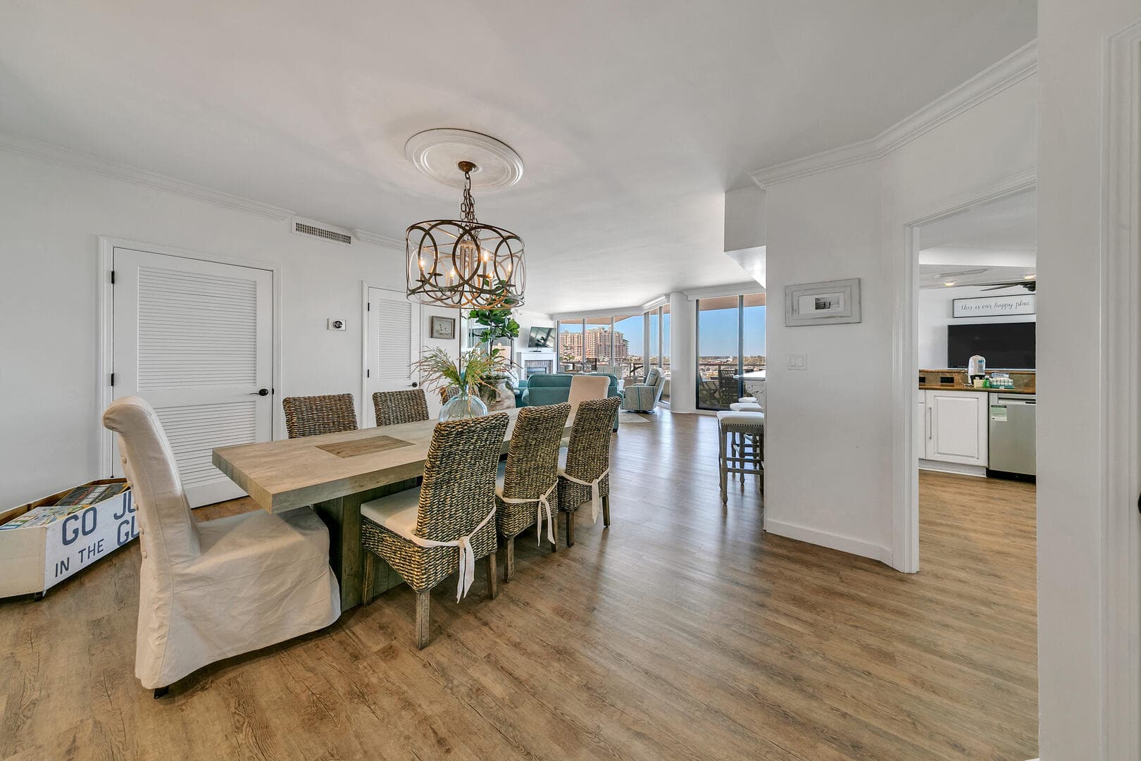 East Pass Towers #603 - Image 4