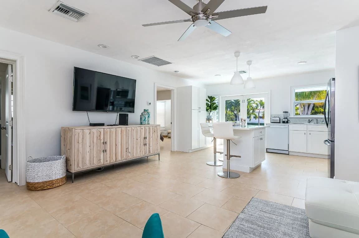 Chapel Hill House - Image 4