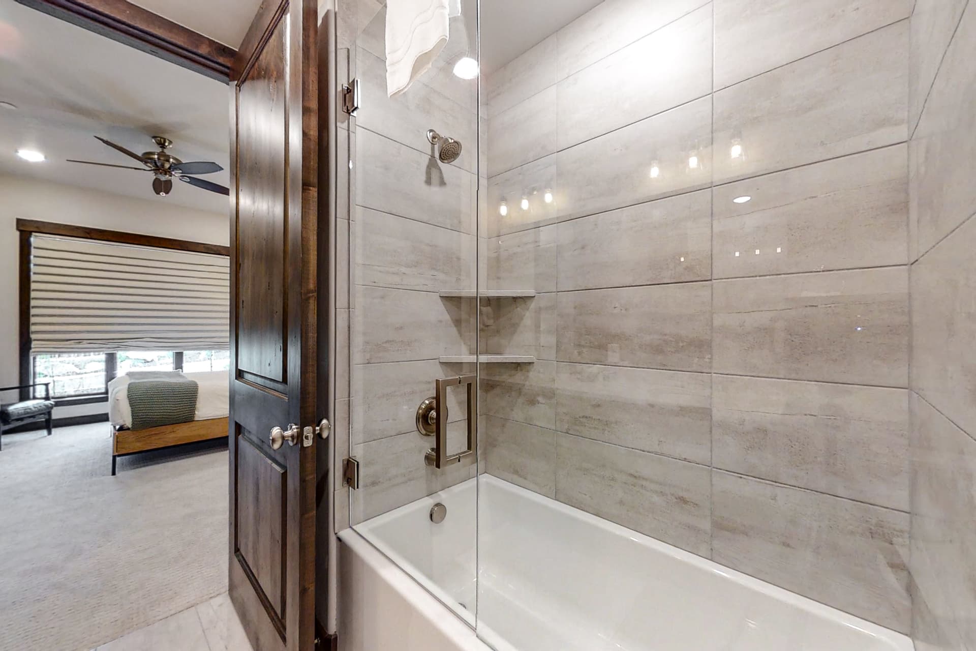 Blackstone Paradise Home - Image 14