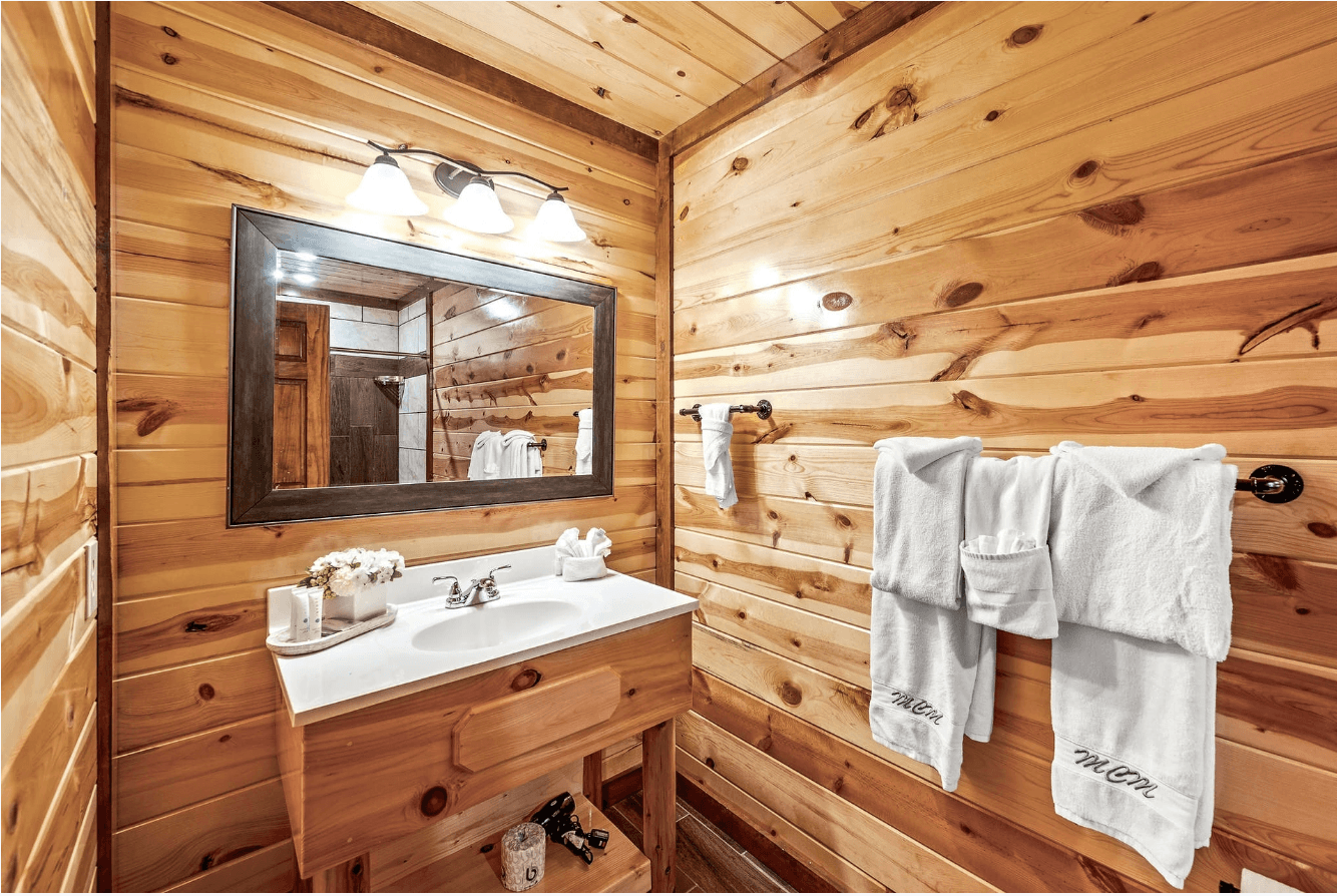 Smokey's Paradise - Image 28