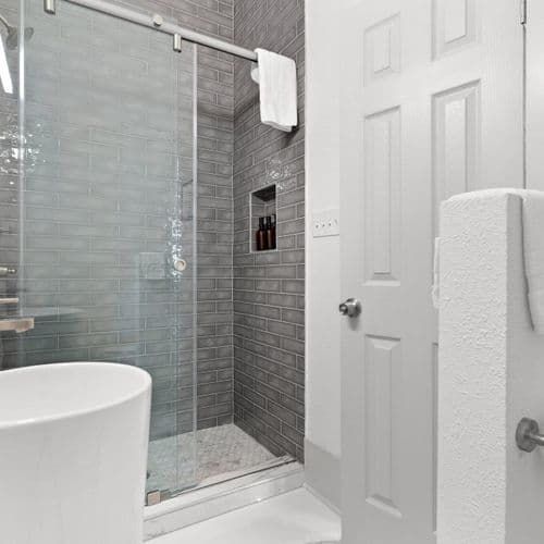 House of Vibes - Image 15