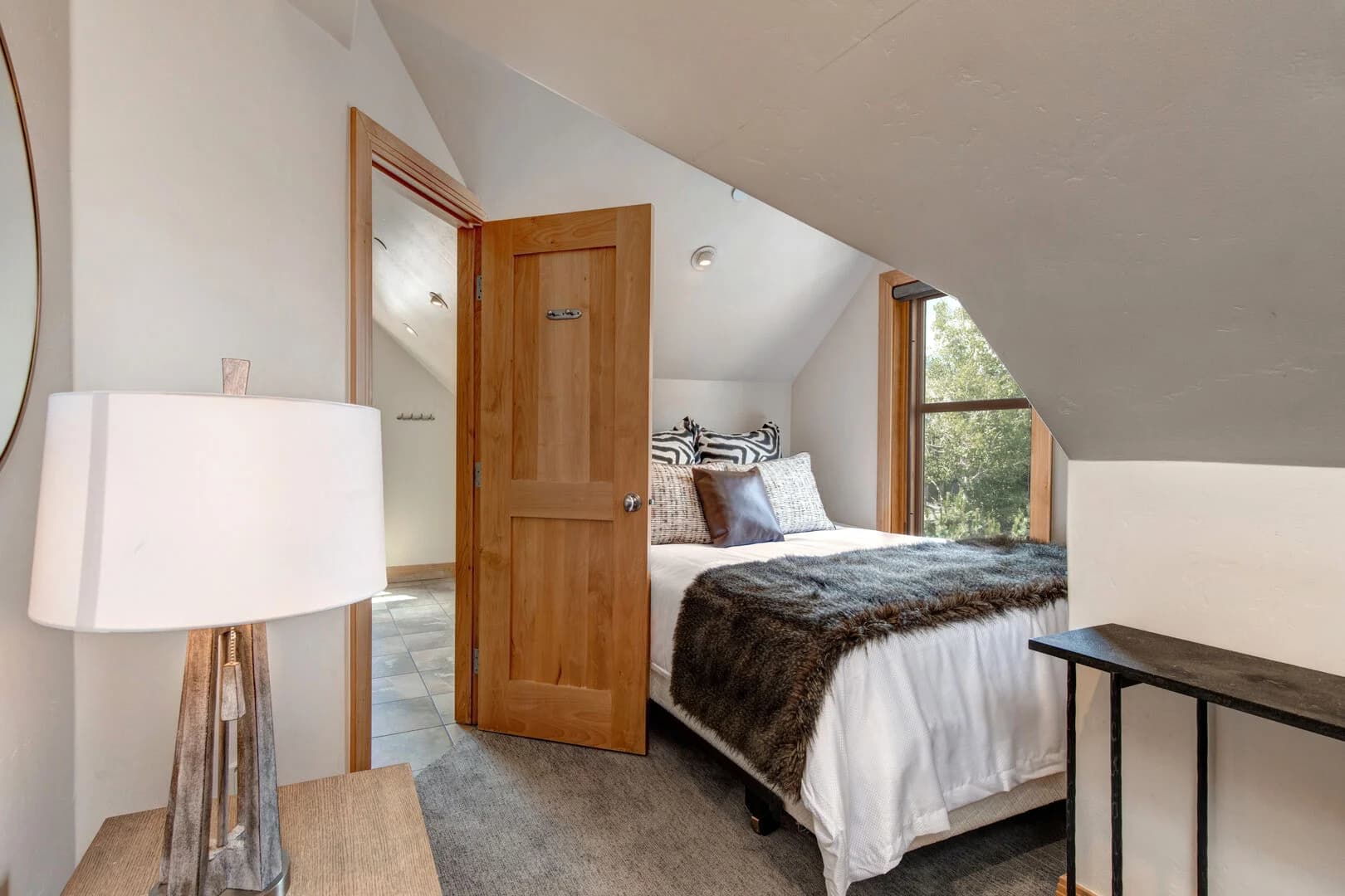 Snowdancer - Image 25