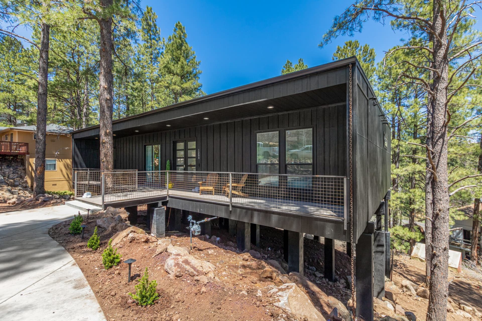 Le Cabin Noir - Image 37