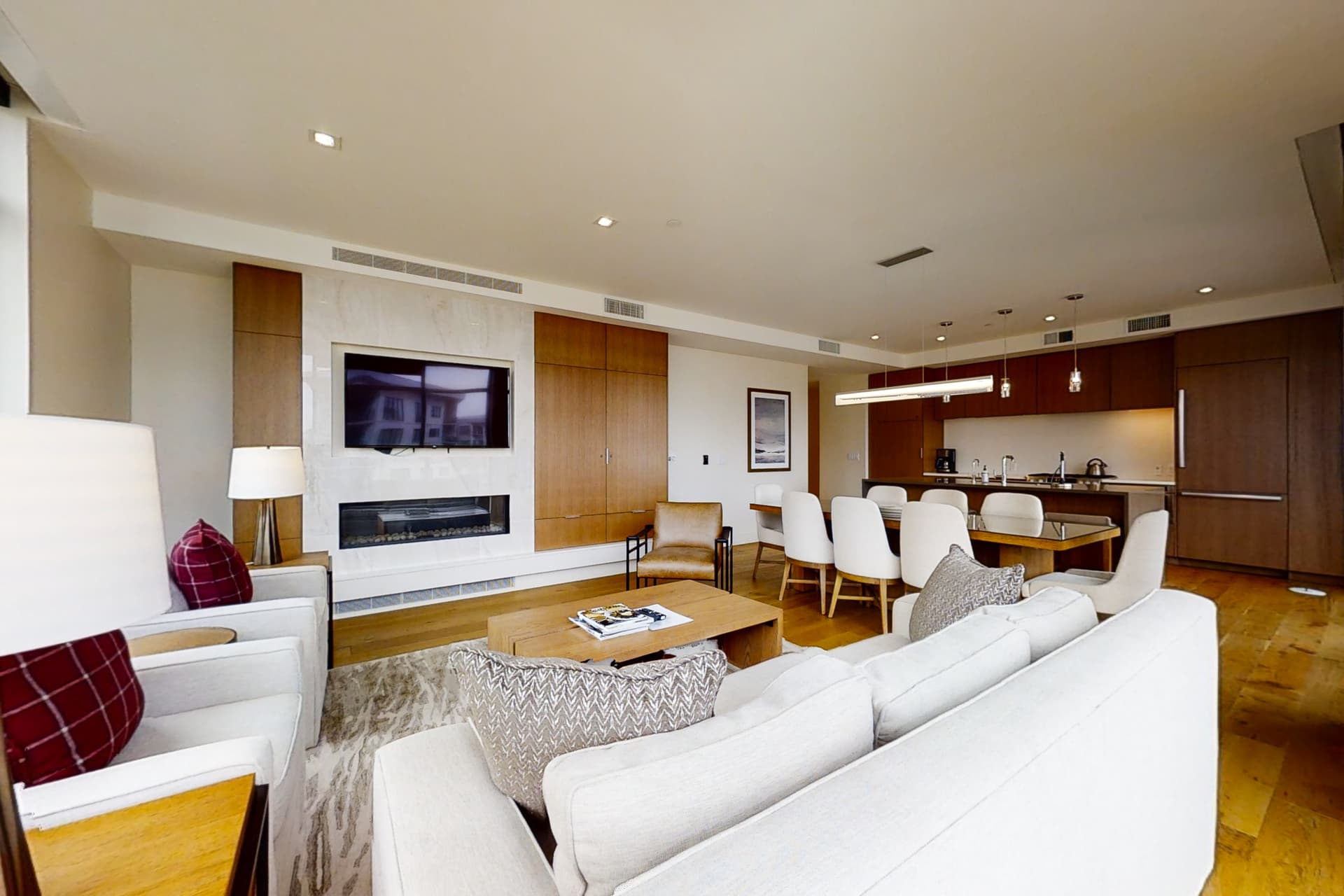 Lift 402 Home - Image 2