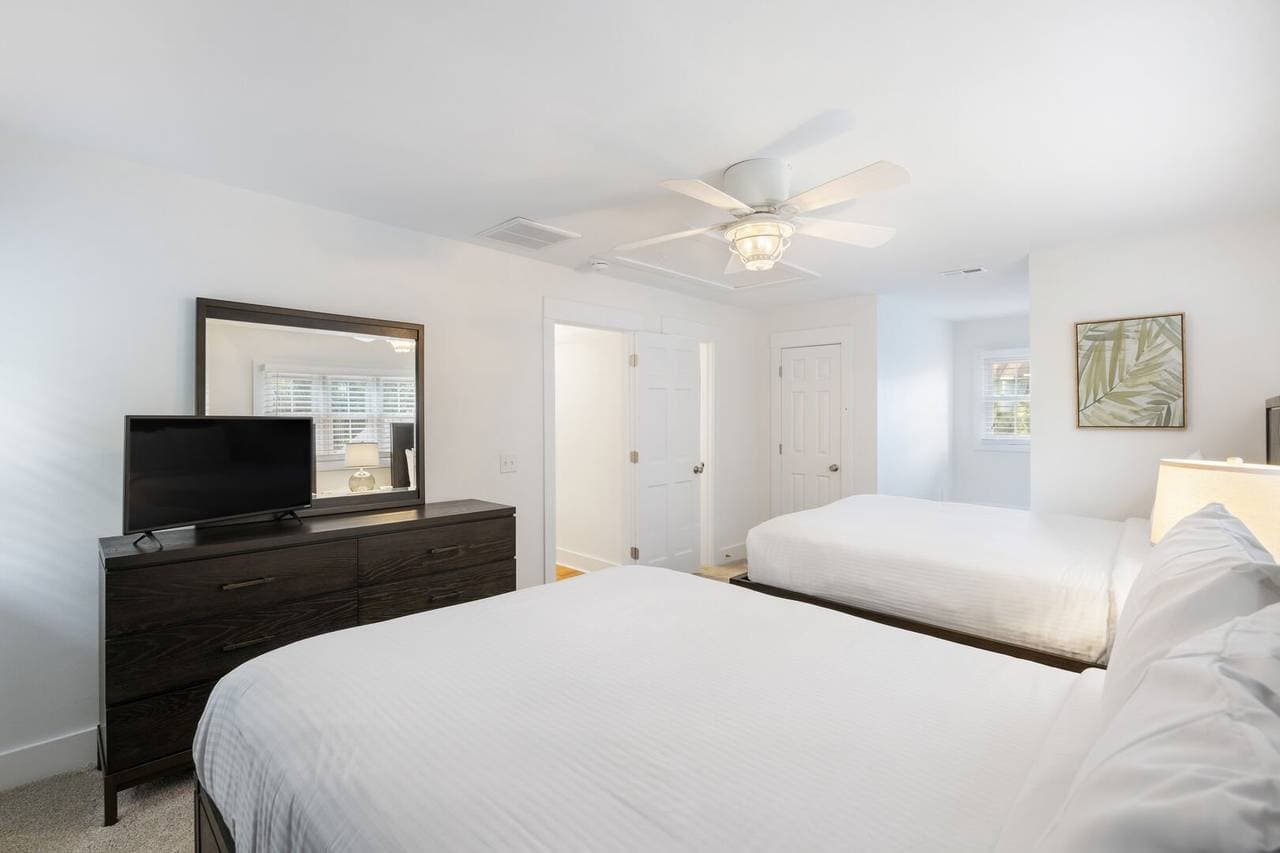 Palm Blvd. #4403 - Image 19