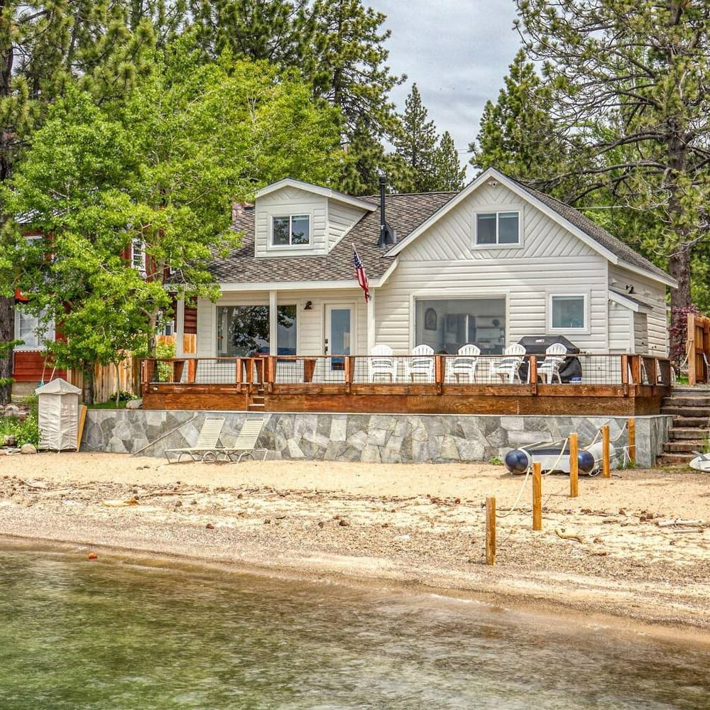 Beach Haven Lakefront