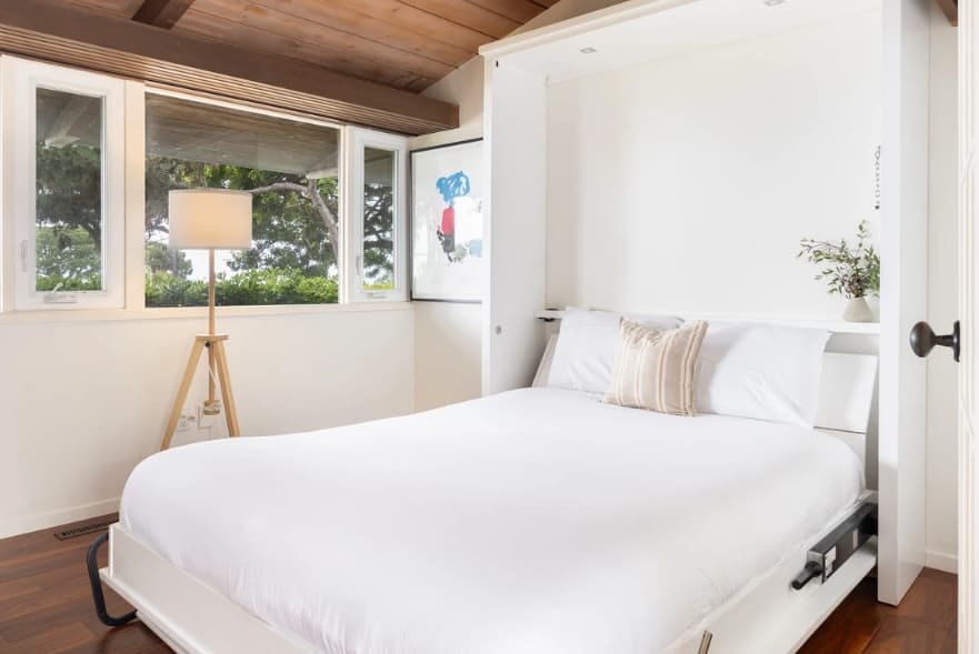 La Jolla Mid-Century - Image 26