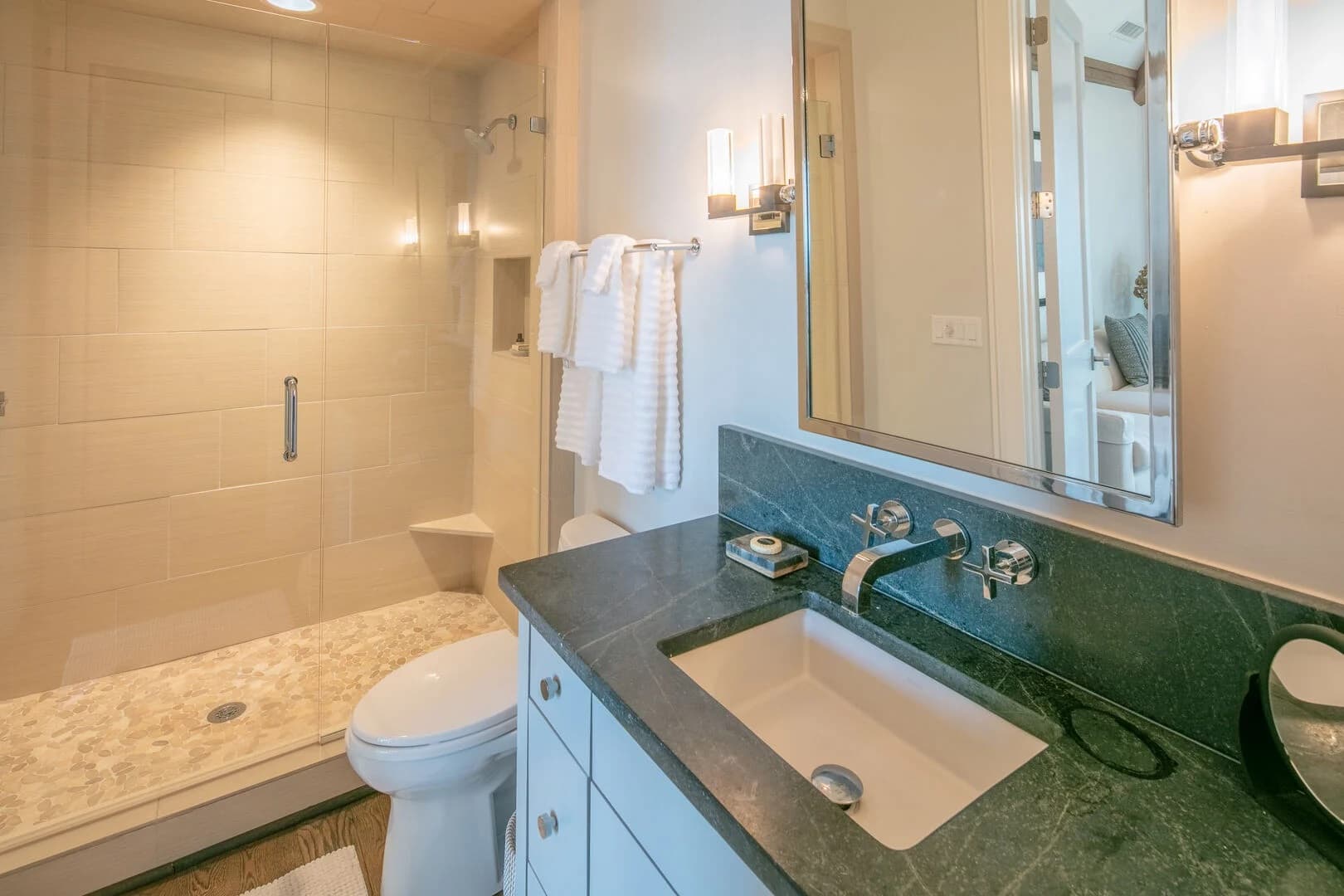 Outside Inn Place - Image 29