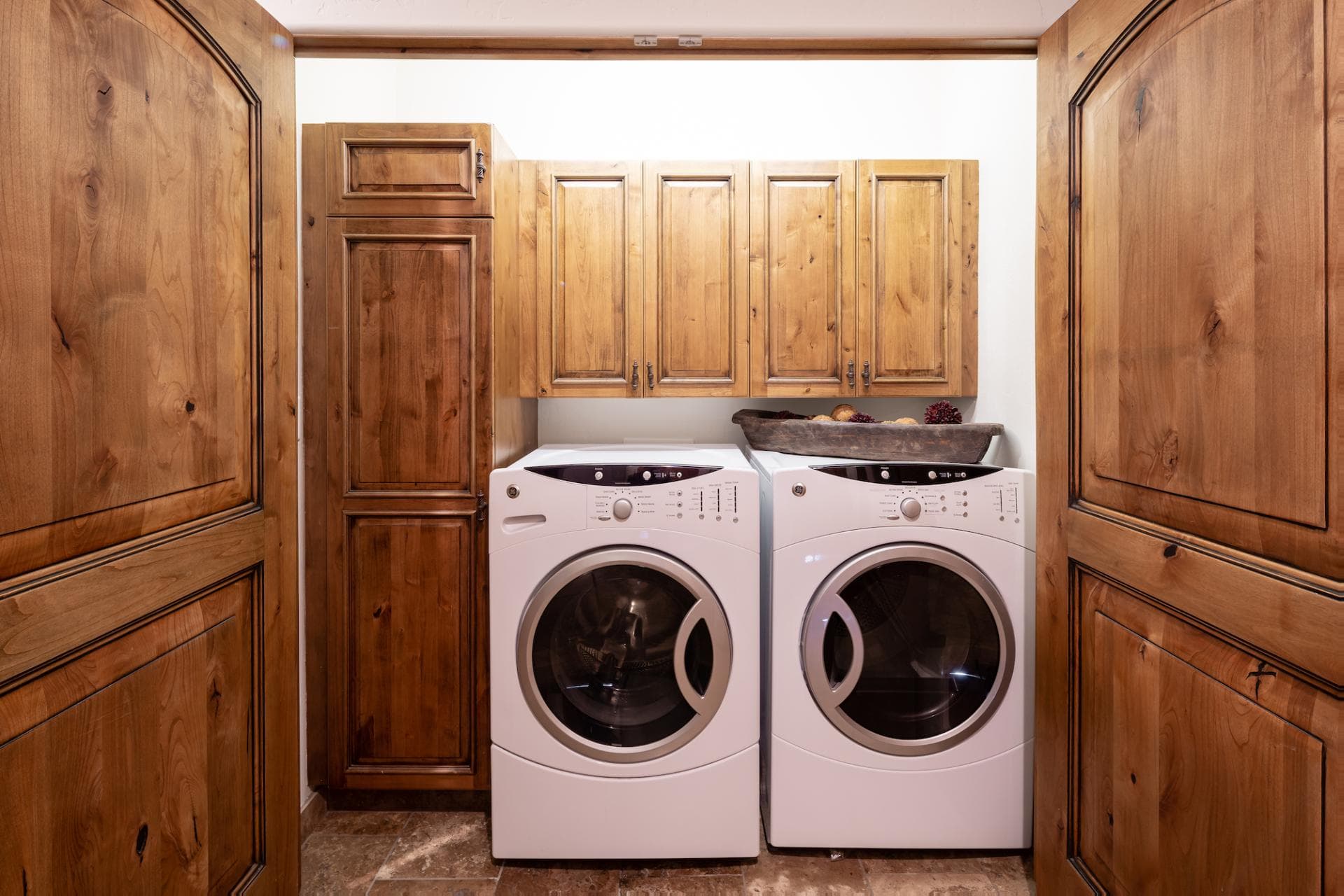 Big View Luxury Suite - Image 25