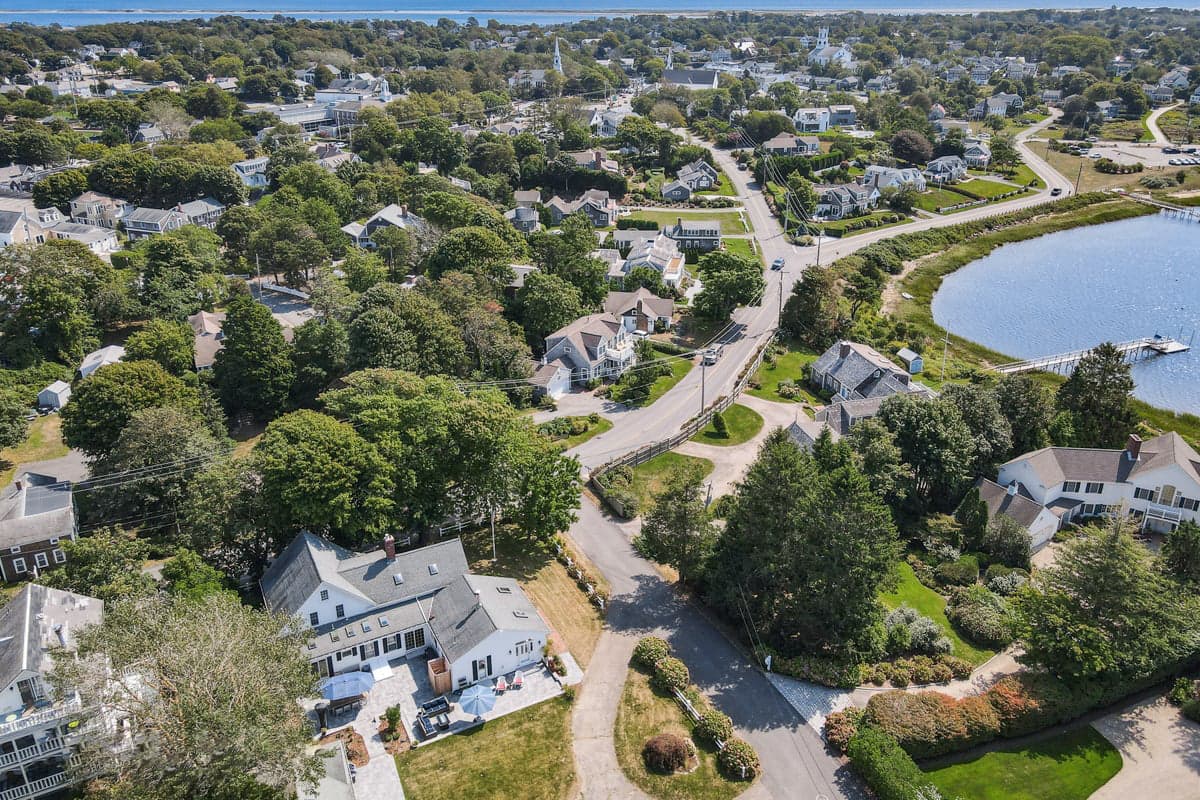 Queen's Landing - Image 3