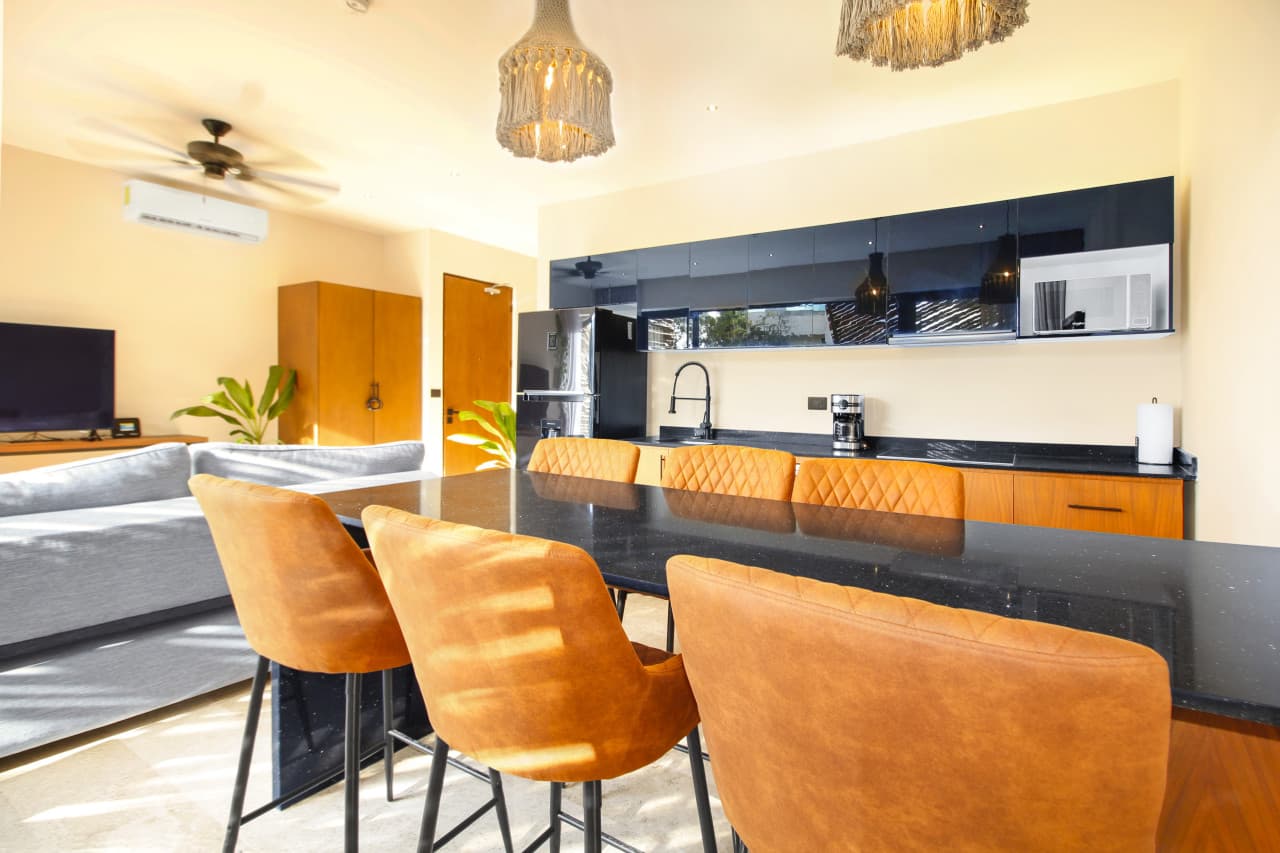 Sunset Pursuit - Image 5