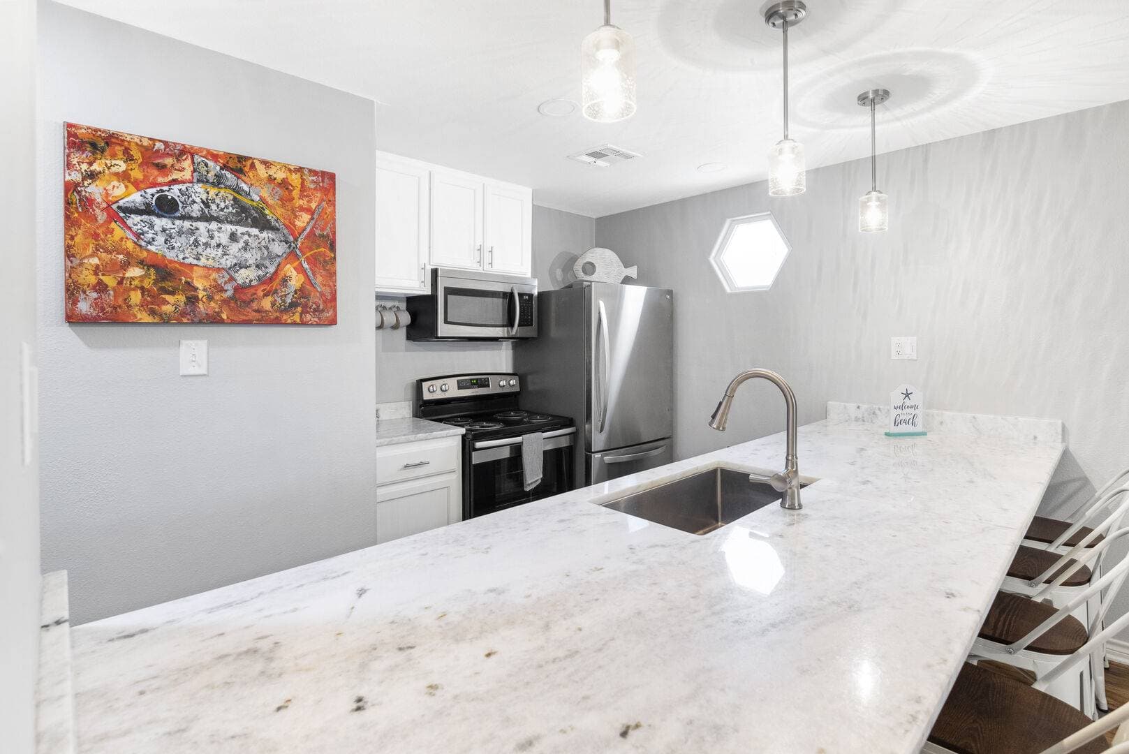 Wave on Wave Place - Image 9