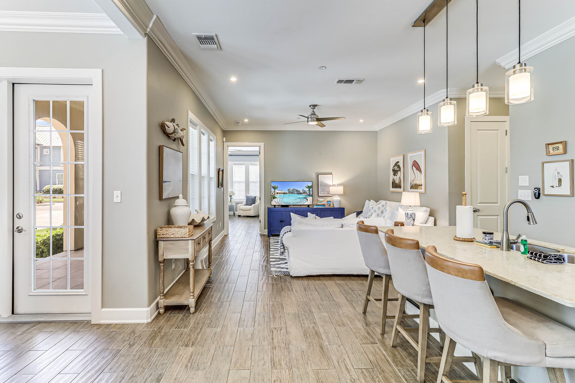 Blue Sea Gate Residence - Image 2