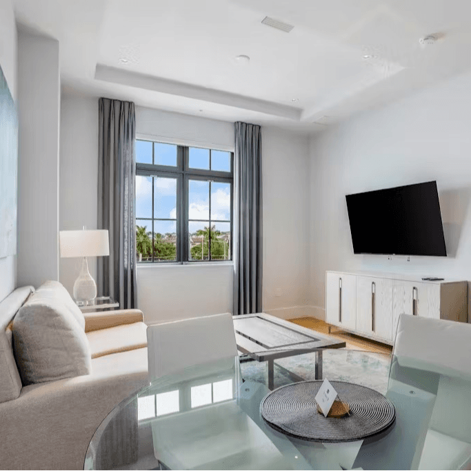 Heart of Naples - Image 5