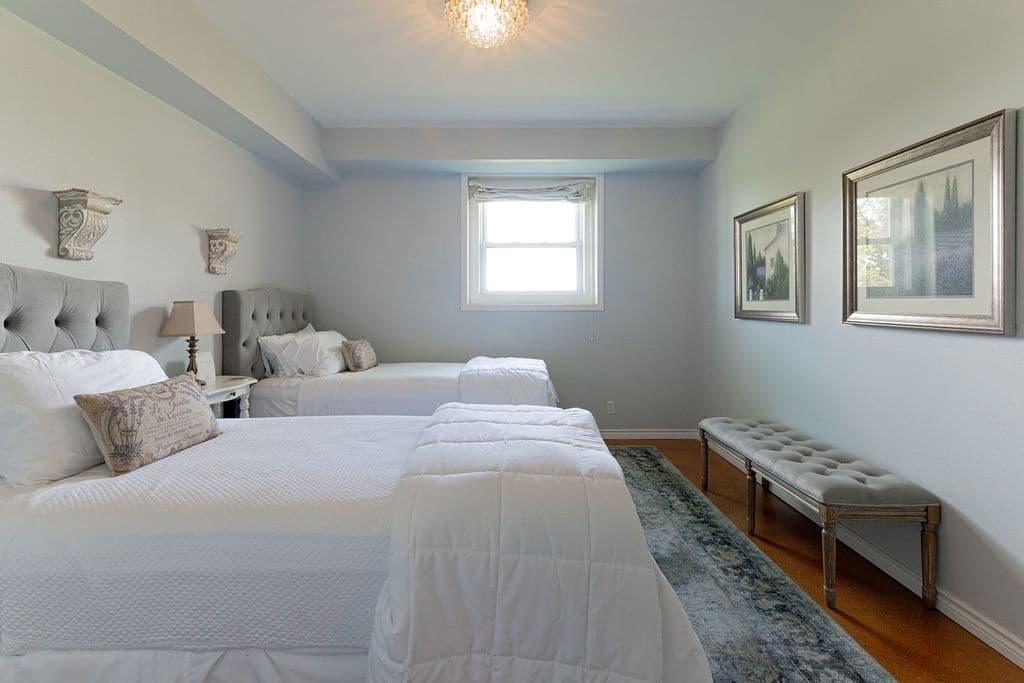 French Polo Manor - Image 30