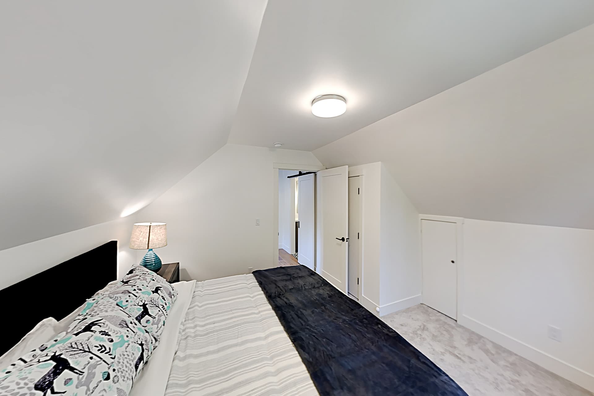 North Lake Adventure House - Image 12