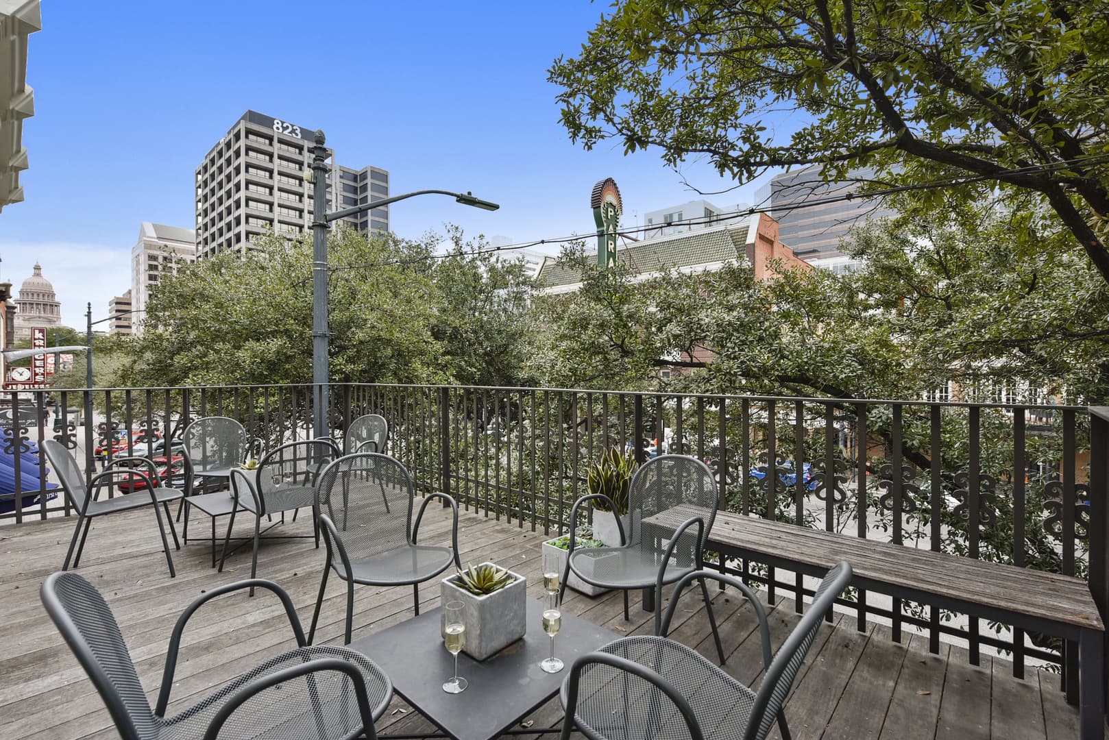 Loft On Congress Home - Image 48