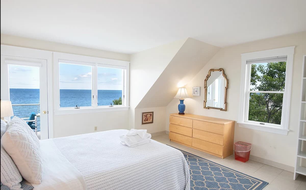 Beach House - Image 13