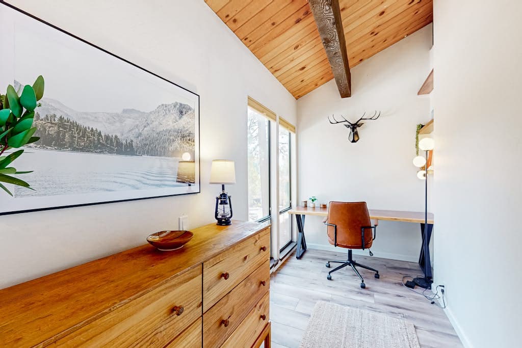 Modern Lake Tahoe Sanctuary - Image 6