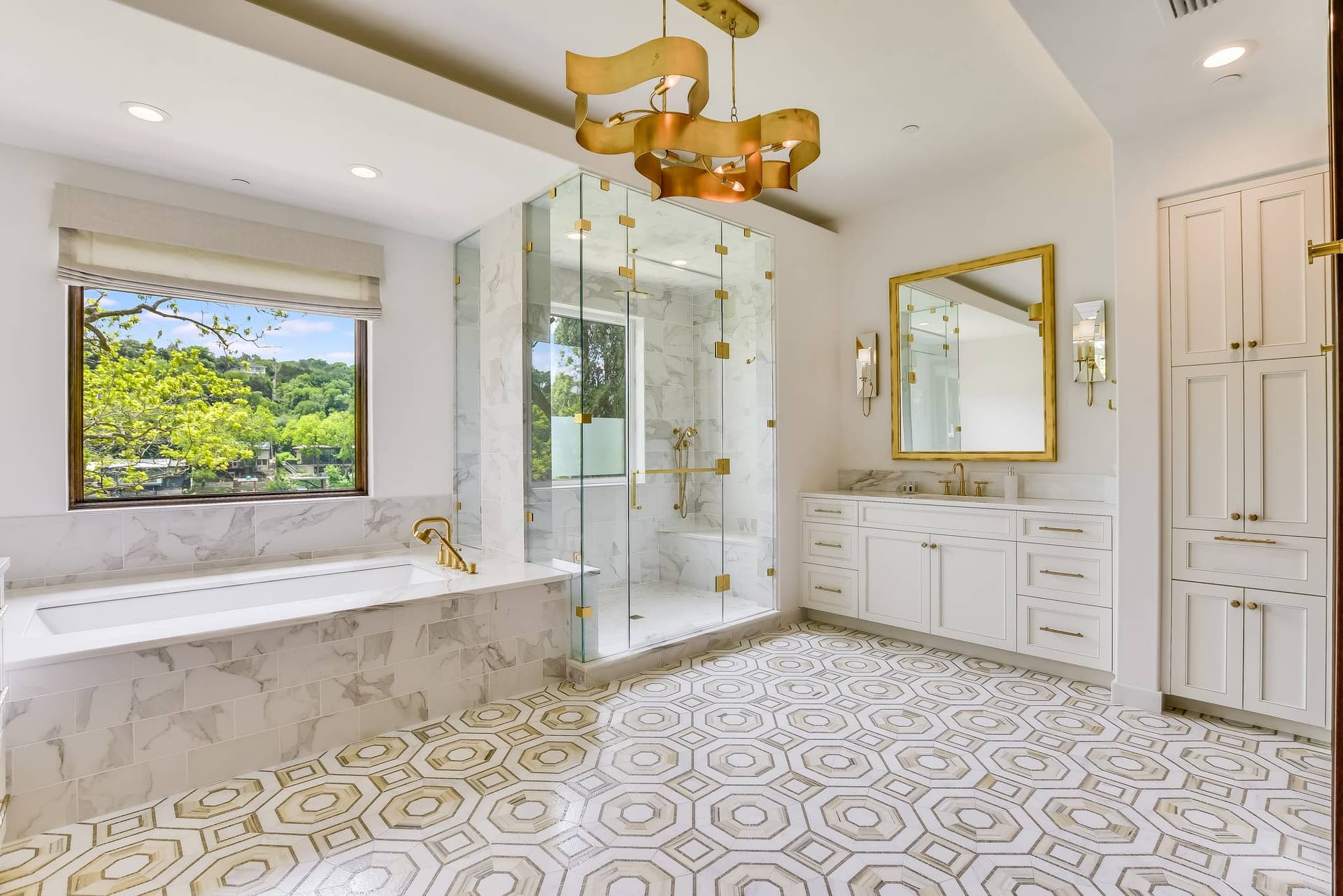 Crown Jewel on Lake Austin - Image 22