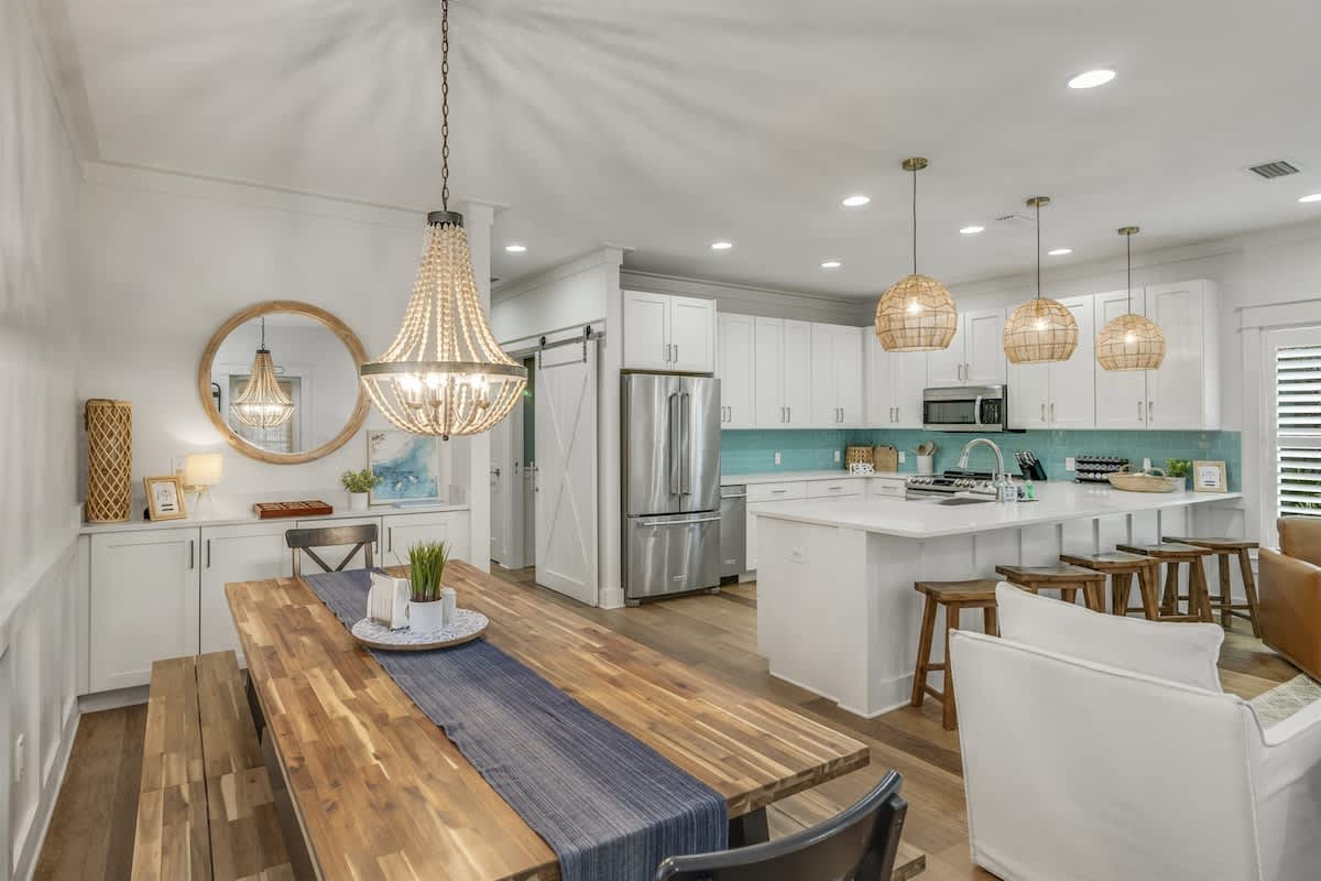 Southern Tides - Image 11