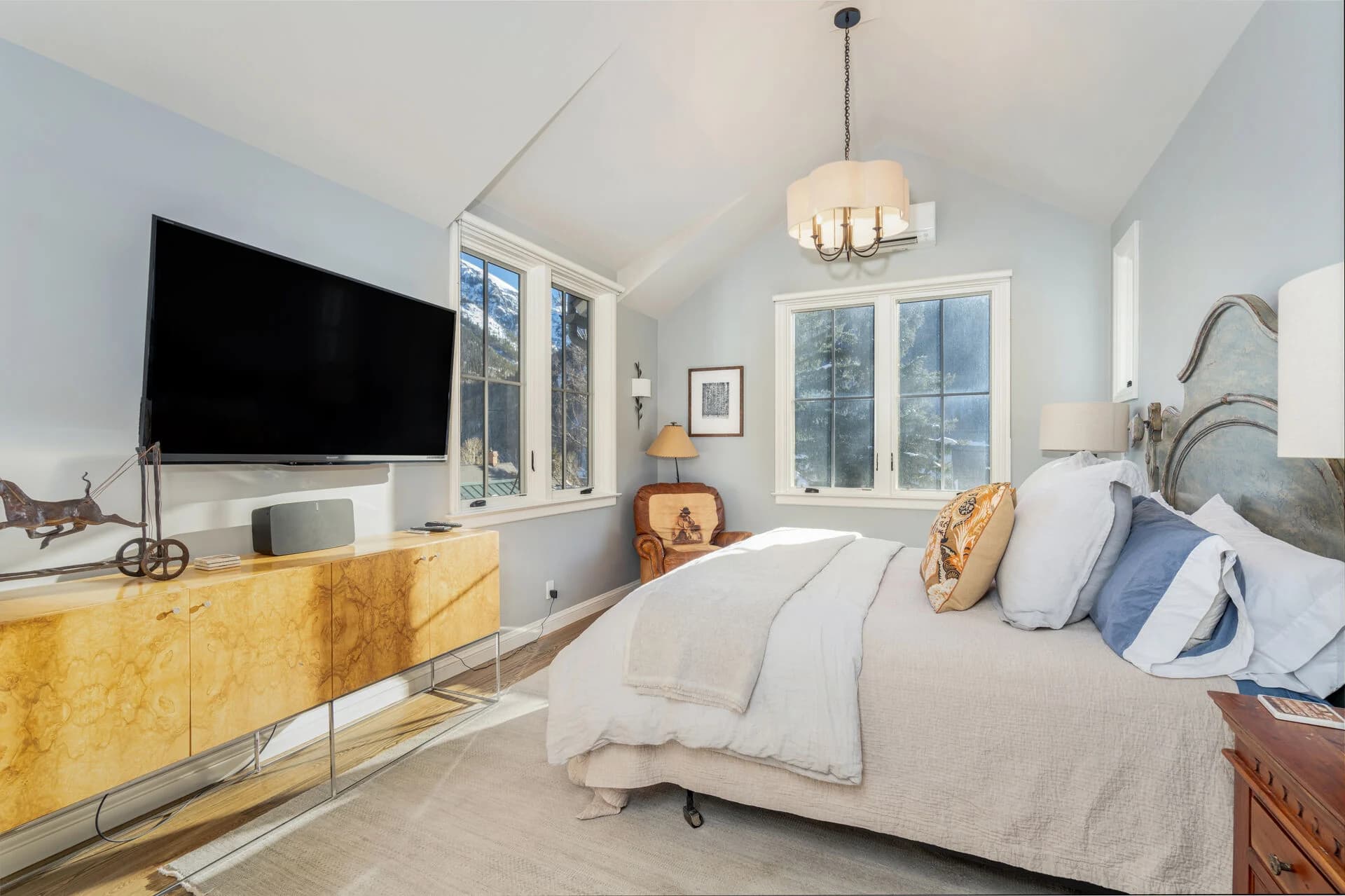 Miles High - Image 10