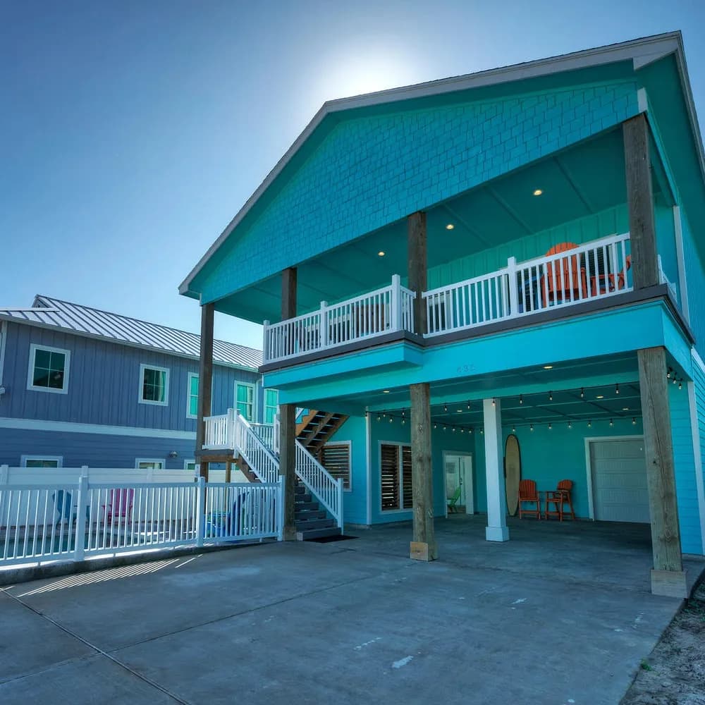 Bourbon Breeze - Image 34