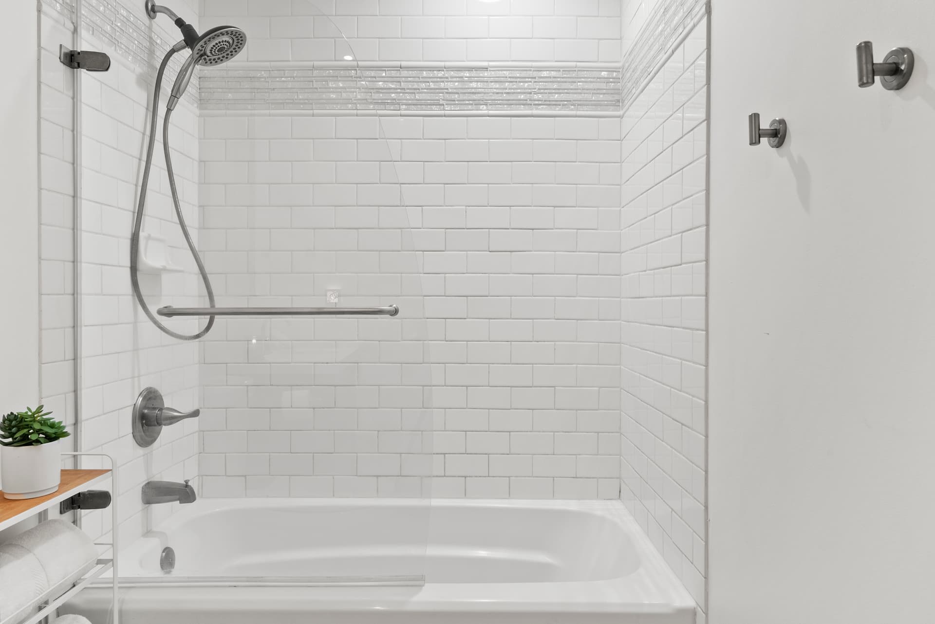 Ka'a'awa Hale - Image 24