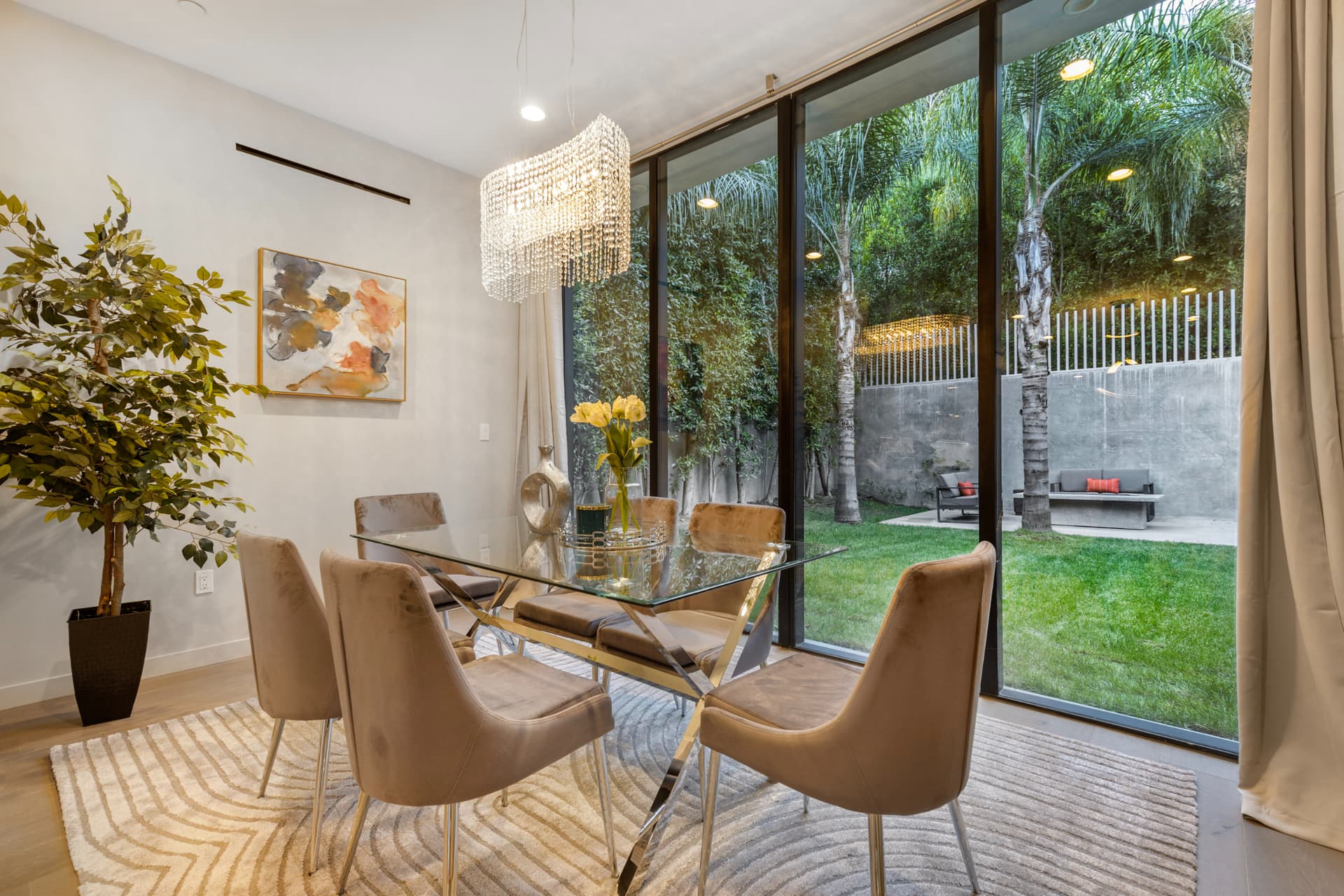 Coldwater Canyon - Image 8