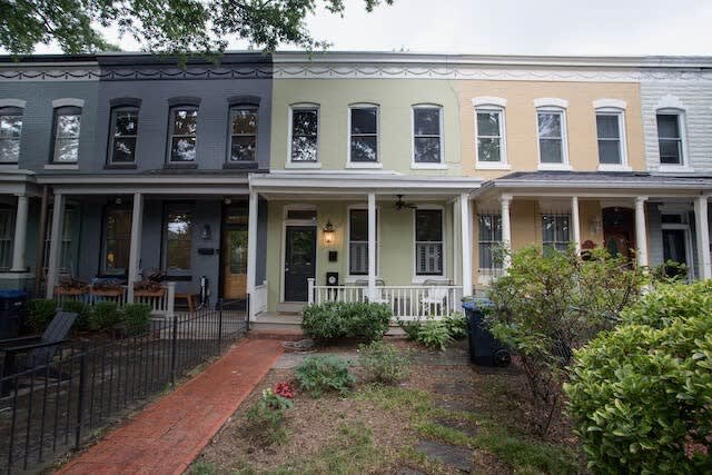 Capitol Comfort - Image 60