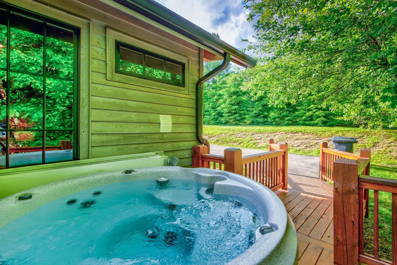 Banner View - Image 35