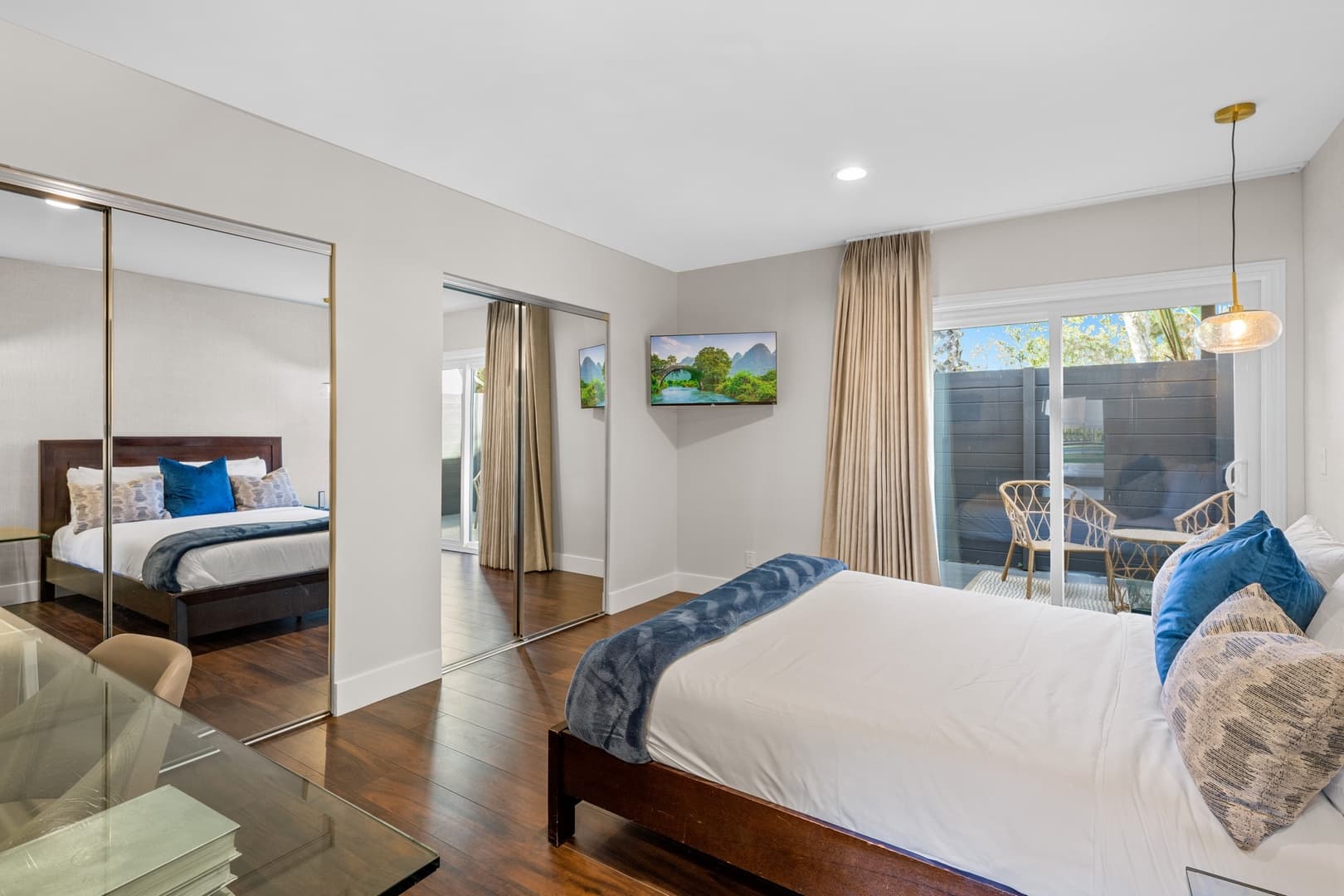 Endless Panorama - Image 27