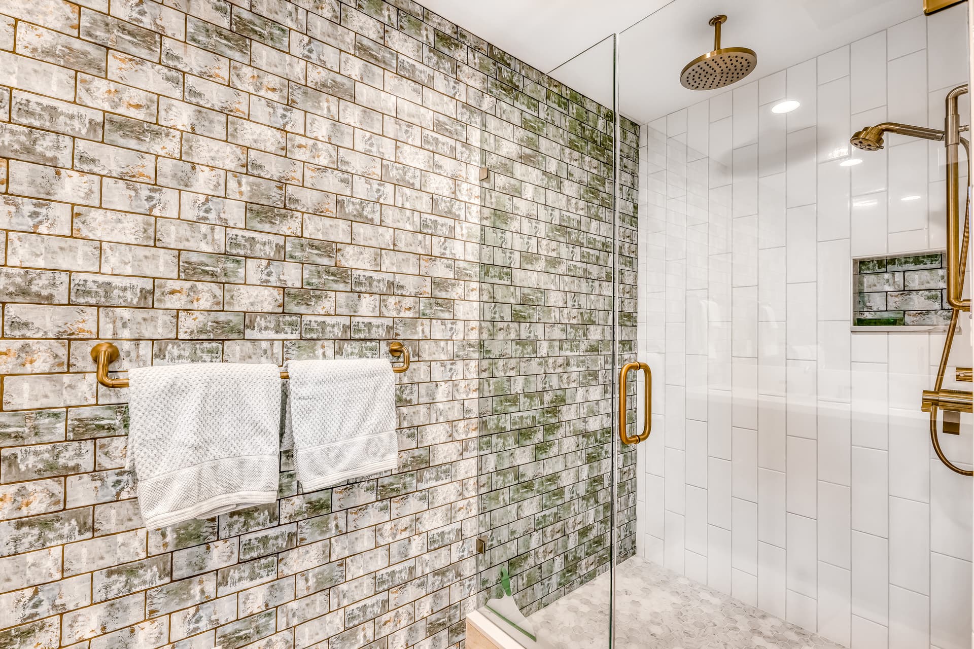 Meadowview Home - Image 18