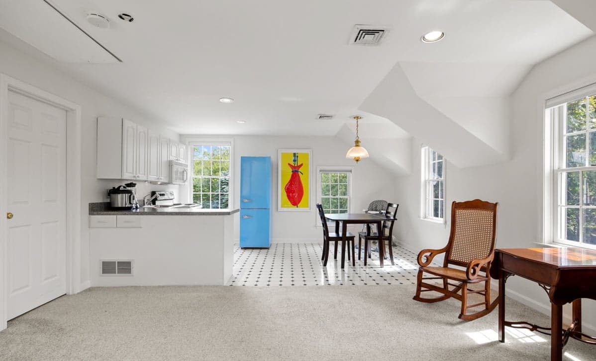 Ocean Whisper - Image 18