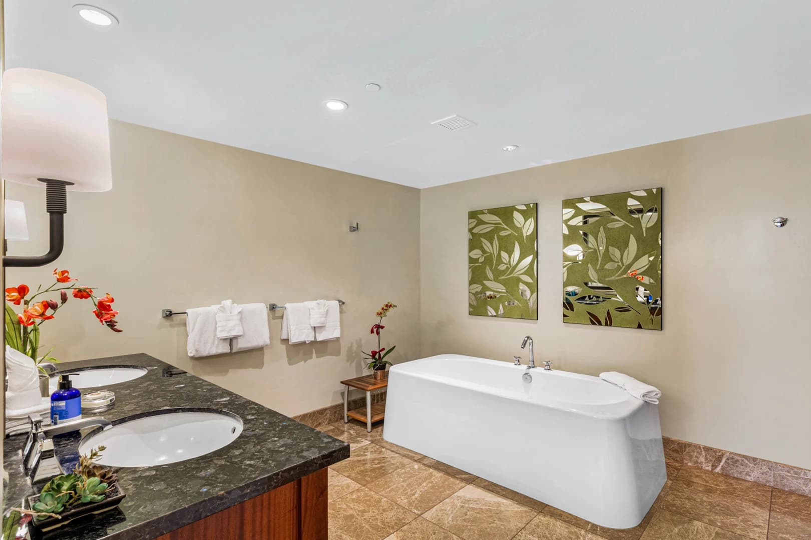 Blue Hokulani Residence - Image 13