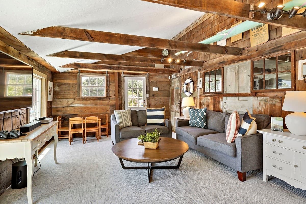 Sail Loft - Image 18