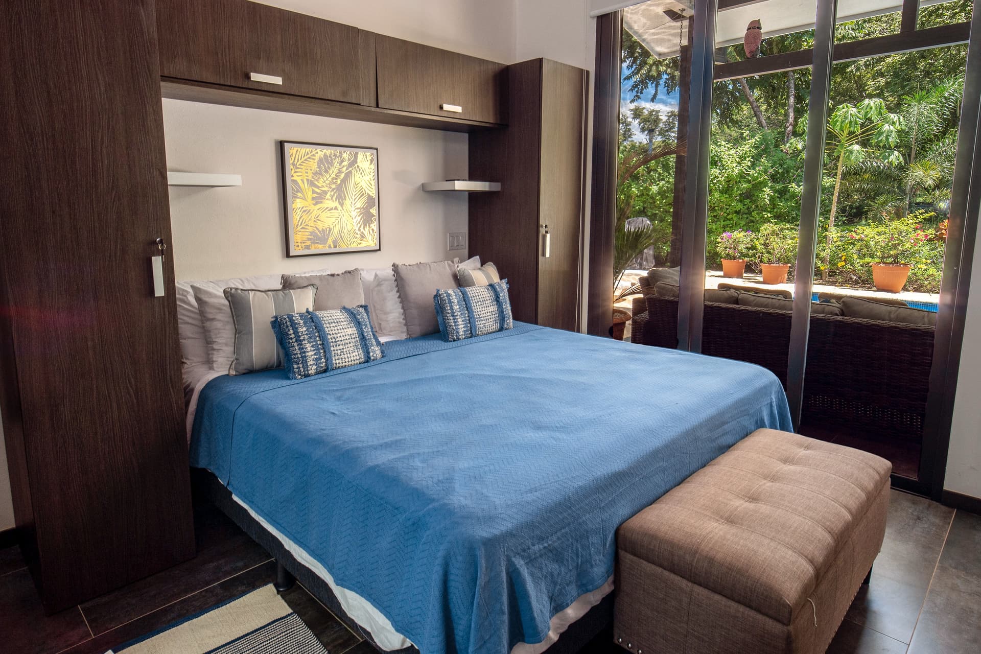 Studio Retreat Home - Image 5