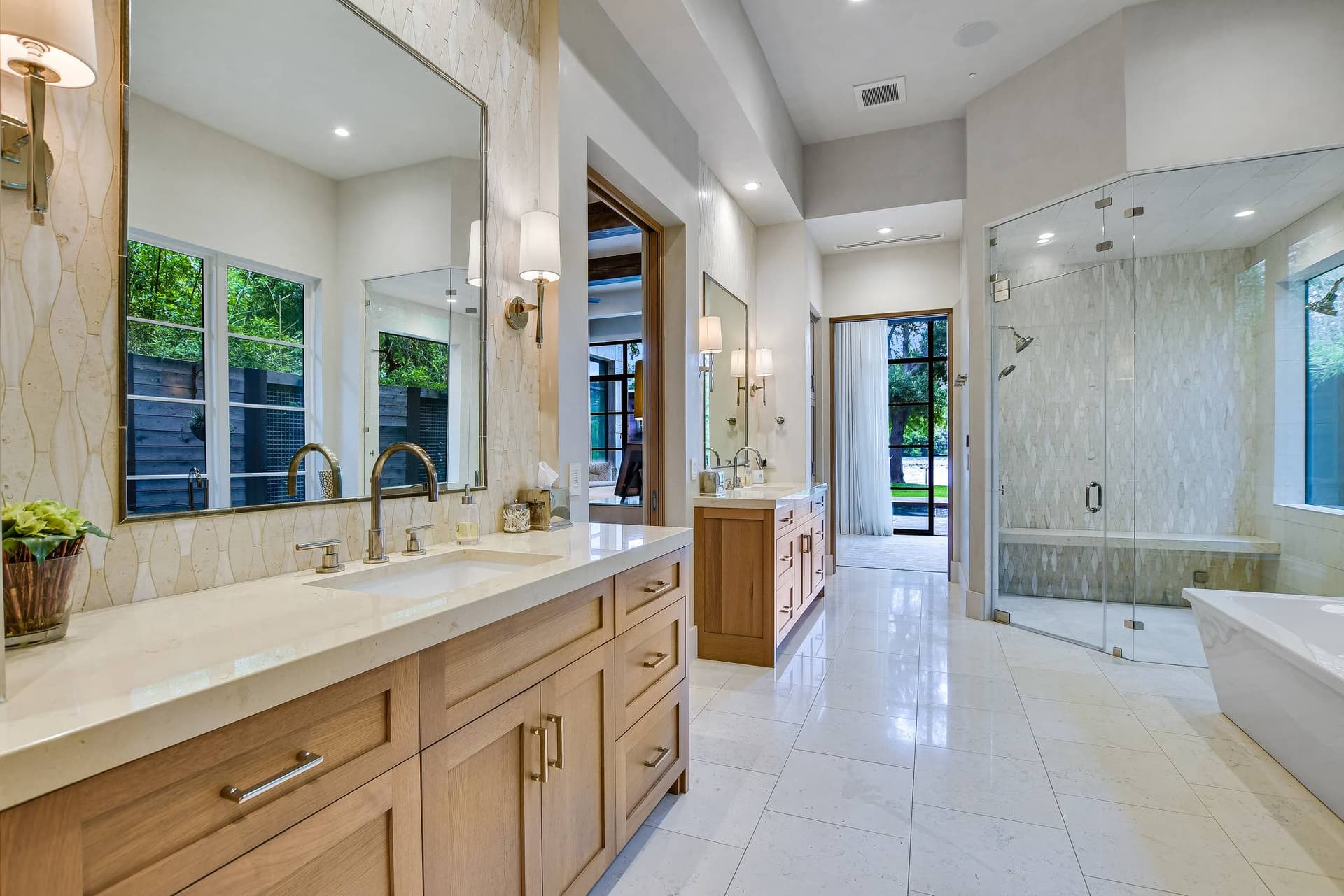 Lakeside on Lake Austin - Image 20