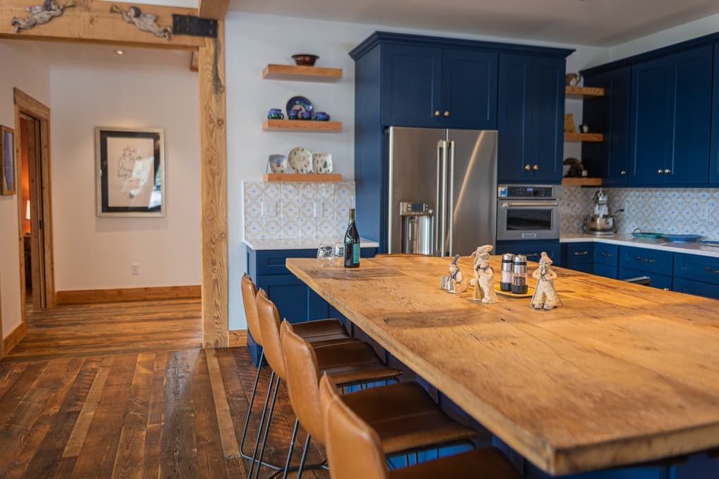 Lost Trails - Image 20